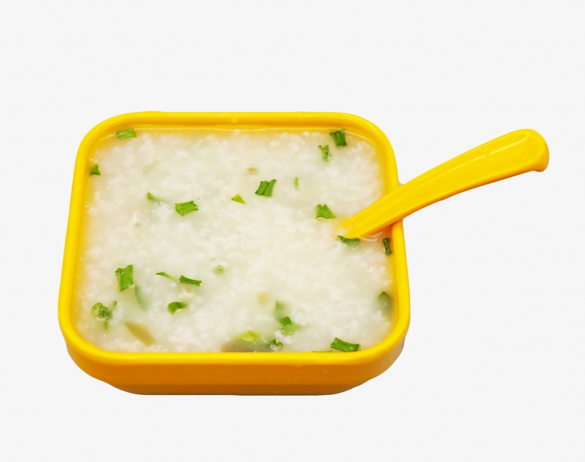 黄色碗装大米粥