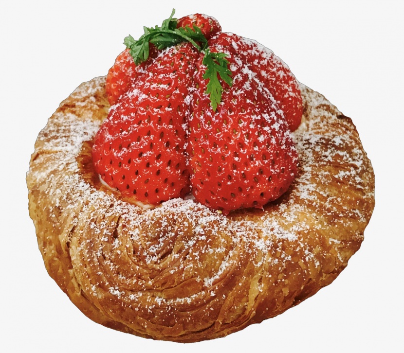 水果味草莓烘烤的面包