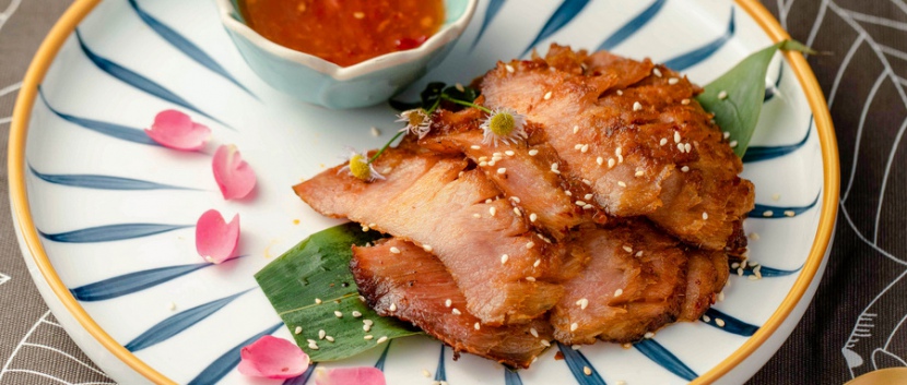 泰国菜烤猪颈肉